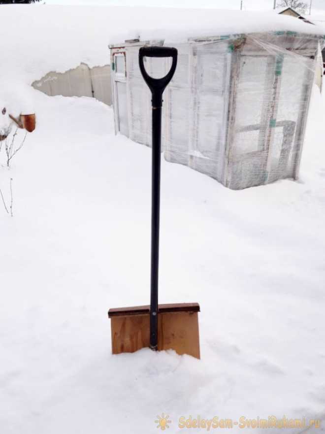 Виды и рейтинг моделей лопат для уборки снега и как изготовить самостоятельно