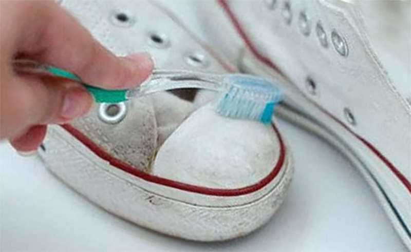 Чем отмыть гудрон с одежды и обуви в домашних условиях: 10 лучших средств