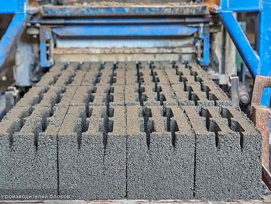 Как происходит изготовление керамзитобетонных блоков Какое требуется оборудование для производства, каковы станки и нюансы технологии Какими должны быть пропорции основных материалов