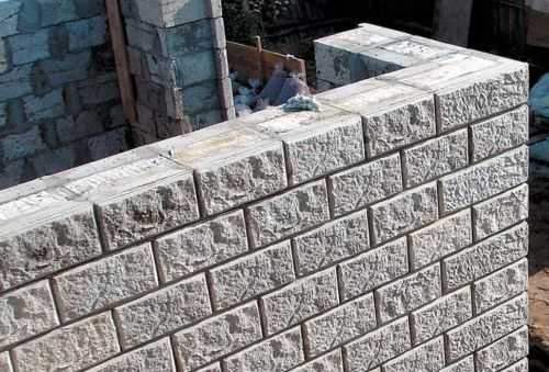 Строительство дома из керамзитобетонных блоков – особенности материала и нюансы использования