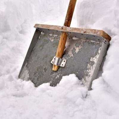 Все об электрических снегоуборочных лопатах