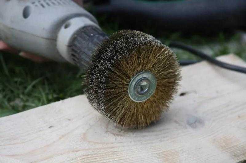 Браширование древесины (37 фото): брашированное дерево своими руками, инструменты и машинки. что это такое и как брашировать доски из сосны и березы?