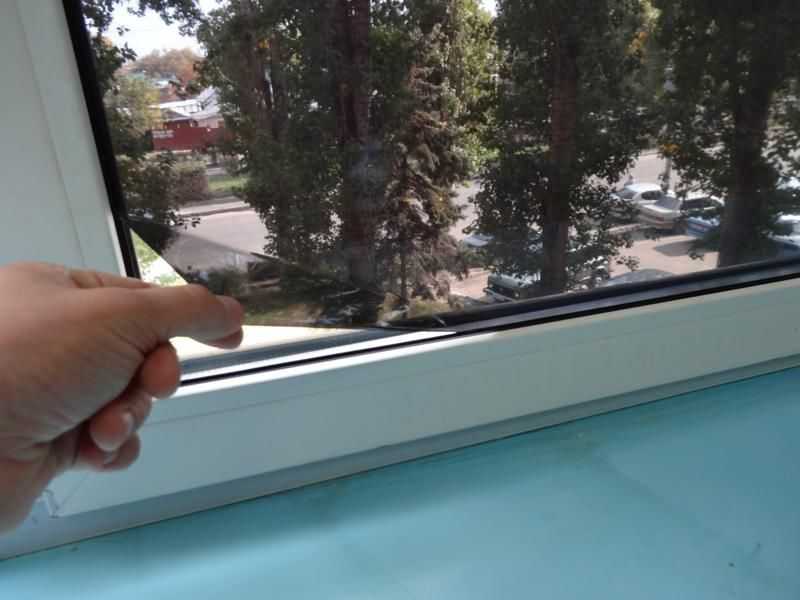 Зеркальная пленка на окна: солнцезащитная самоклеящаяся продукция, как клеить продукт от солнца, как правильно наклеить в квартире, отзывы