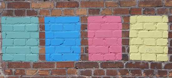 Покраска кирпичных стен: как оформить кирпичную стену в интерьере своими руками, чем красить внутри, какой краской красить на улице, подготовка под покраску