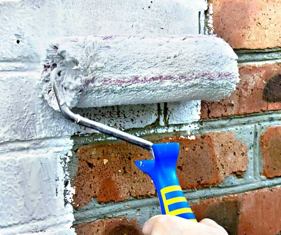Как выбрать фасадную краску для наружных работ по бетону