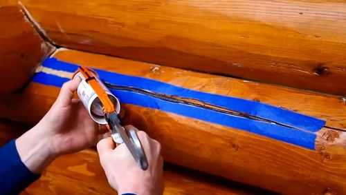Использование межвенцового герметика для деревянного сруба: преимущества и правила работы