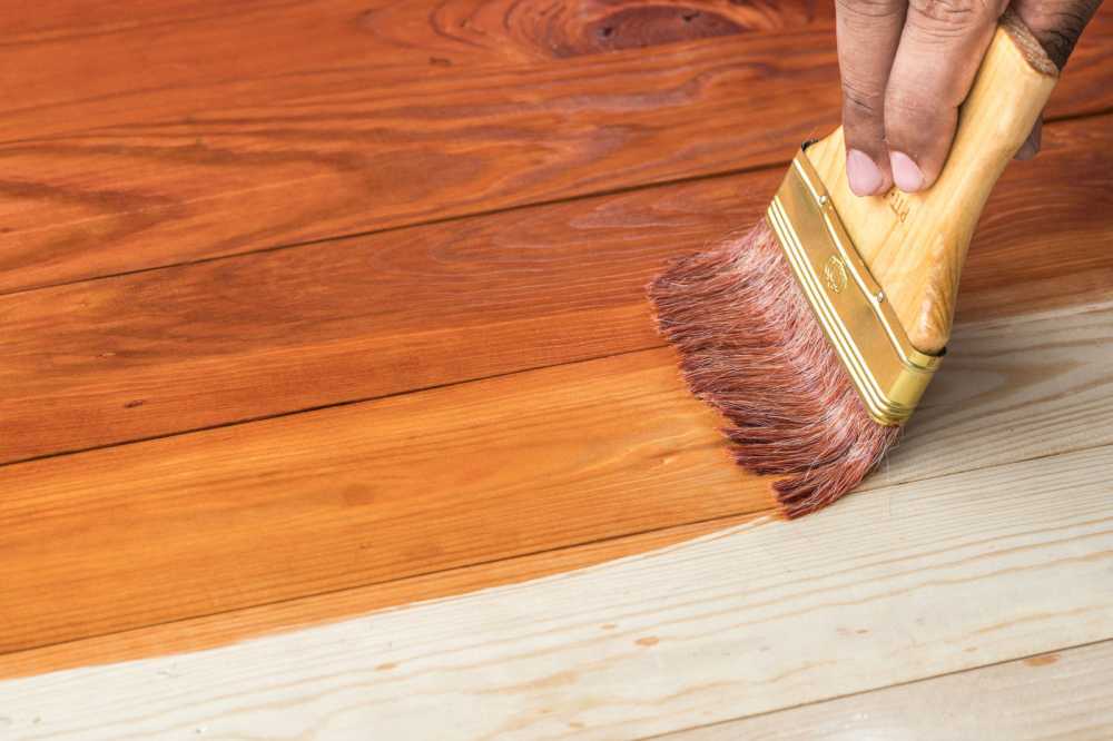 Лак для мебели из дерева: какой состав лучше выбрать, чтобы не имел запаха и быстро сох