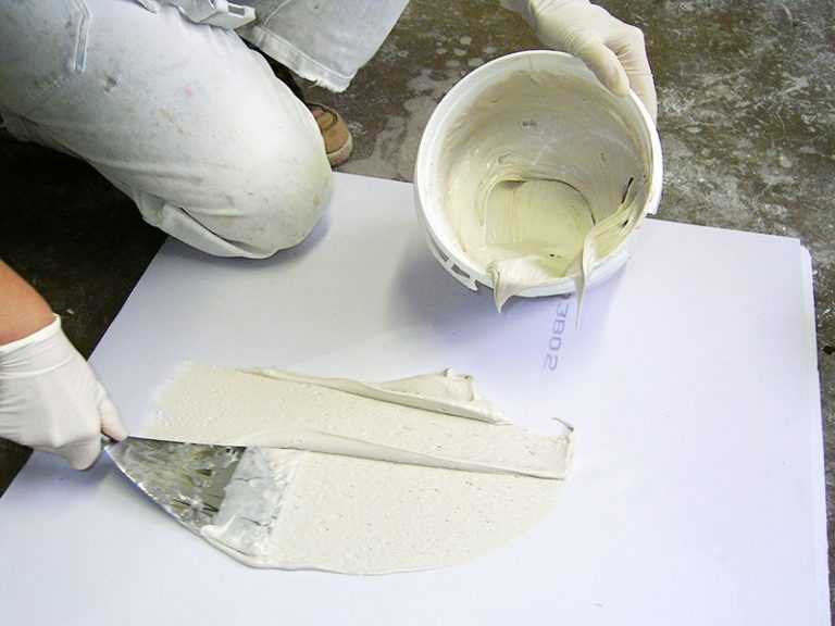 Гипсовая смесь: штукатурные и цементно-гибсовые изделия, вариант смеси «ротбанд», сухая штукатурка для выравнивания стен, как приготовить раствор своими руками