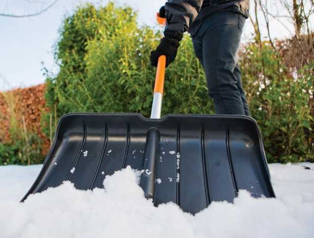Срок службы лопаты снеговой