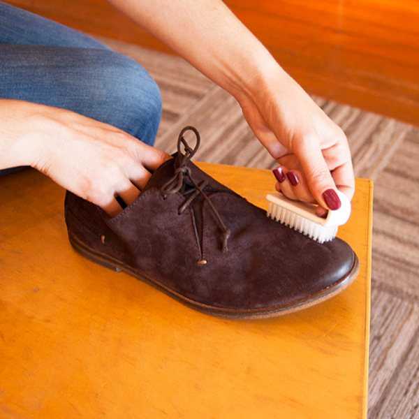 10 народных секретов, как очистить белую подошву обуви