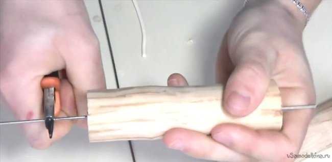 Что собой представляет нихромовый резак, какие функции он выполняет. Инструмент по дереву и для резки пластика, можно ли сделать своими руками. На что способен такой лобзик из нихромовой проволоки.