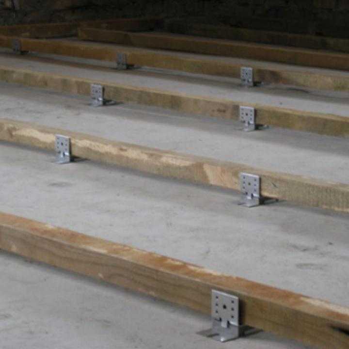 Уголки для крепления бруса: металлические крепежные строительные уголки для бруса 40х40 и 100х100, 150х150 и других размеров
