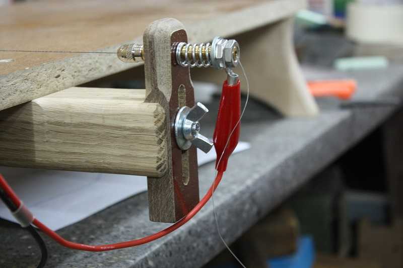 Станок с нихромовой струной для резки пенопласта своими руками - самстрой - строительство, дизайн, архитектура.