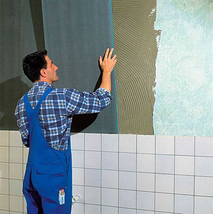 Влагостойкие стеновые панели под кафель – особенности материала и работ с ним