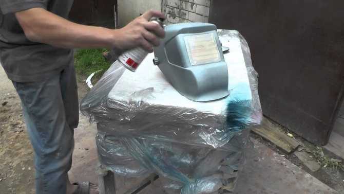 Аэрозольная краска для пластика - свойства, применение и особенности нанесения
