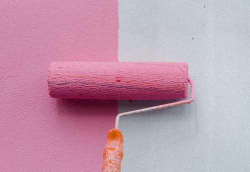 Как выбрать валик для покраски потолка водоэмульсионной краской?